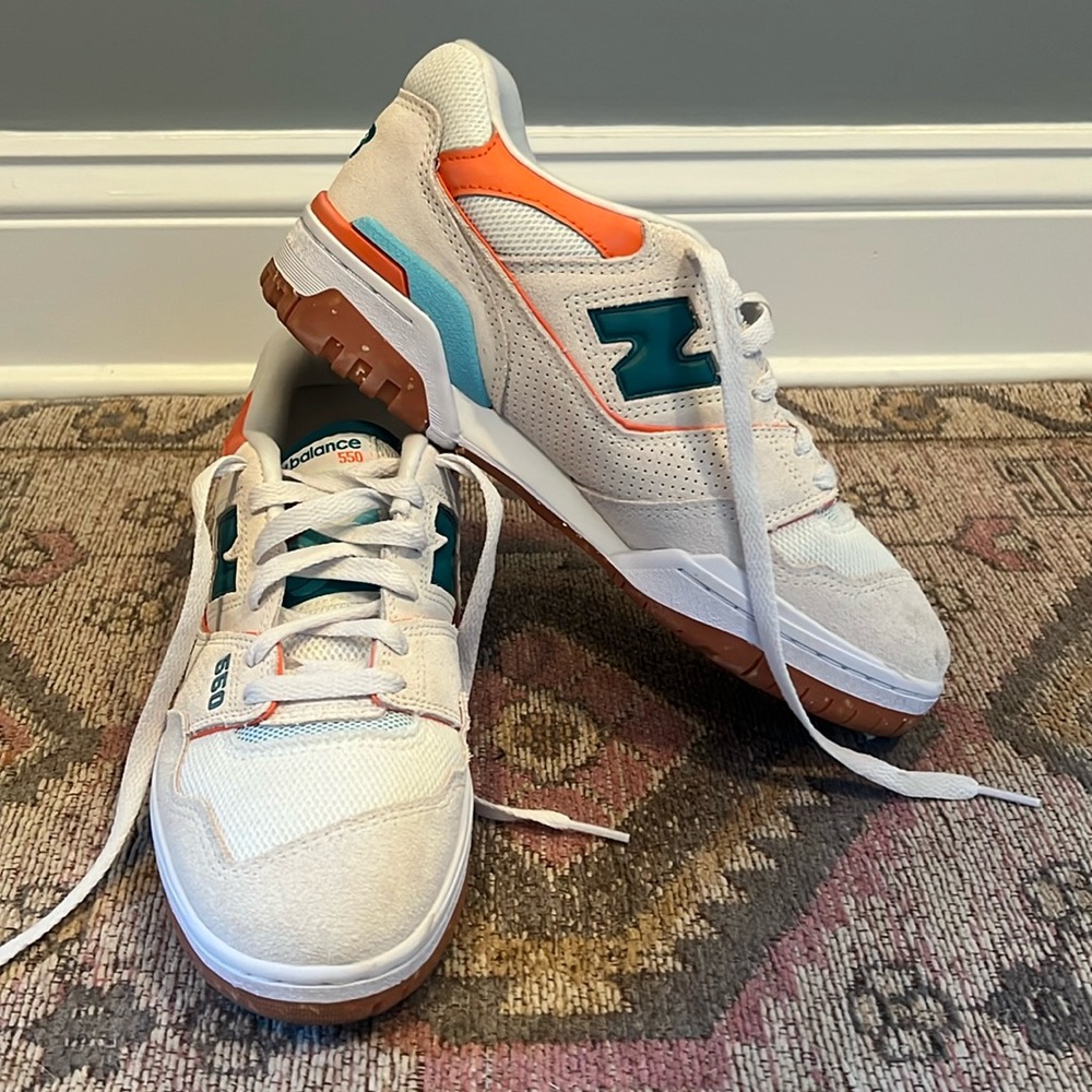 New Balance Women’s 550 size 9 sneaker in “Sea Salt with Verdigris and Poppy”